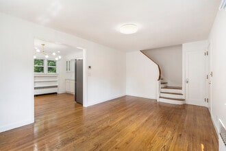 181 5th St in Cresskill, NJ - Foto de edificio - Building Photo