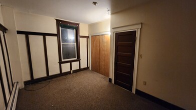 18 Sparkill Ave, Unit Apartment 1 in Albany, NY - Building Photo - Building Photo