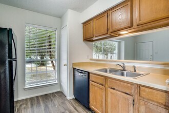 616 Greenlawn Blvd in Round Rock, TX - Building Photo - Building Photo