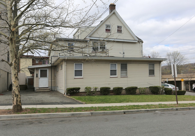 480-482 Scotland Rd in Orange, NJ - Building Photo - Building Photo