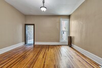 313 E 25th St in Baltimore, MD - Building Photo - Building Photo