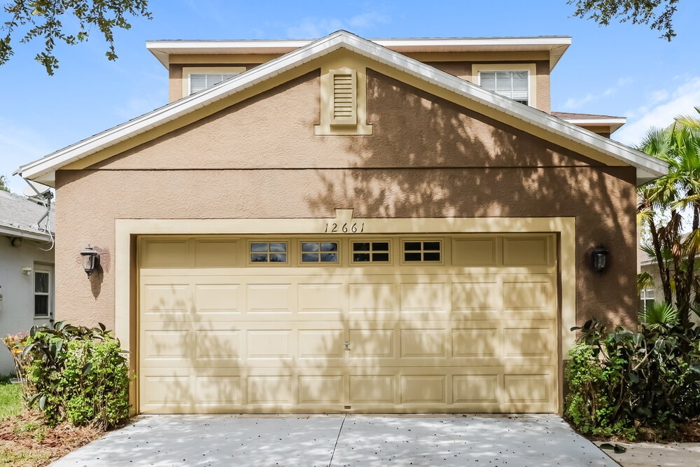 12661 Evington Point Dr in Riverview, FL - Building Photo
