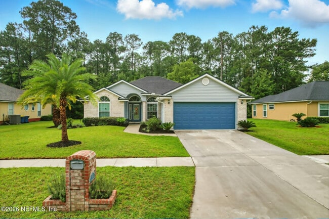 property at 832 Heritage Lakes Dr