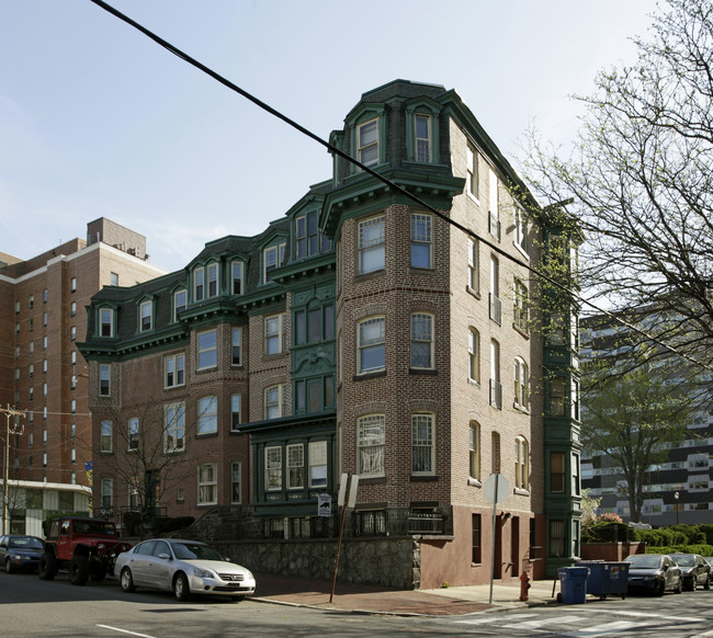 Hill Crest in Philadelphia, PA - Foto de edificio - Building Photo