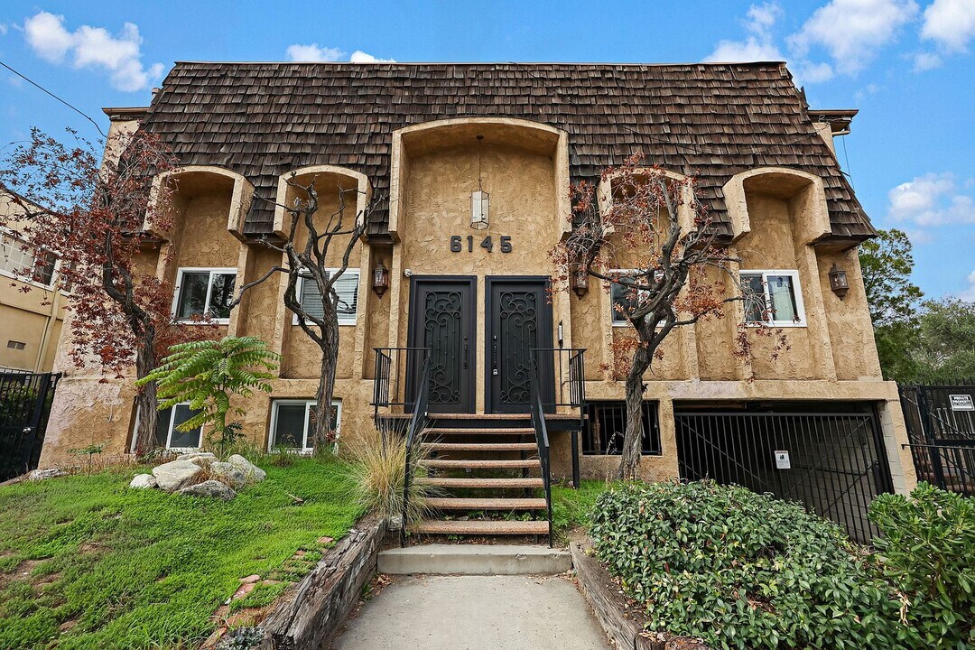 6145 Whitsett Ave, Unit 3 in North Hollywood, CA - Foto de edificio