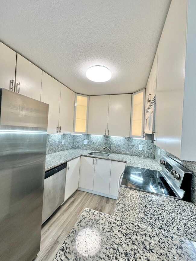 610 NW 13th St in Boca Raton, FL - Building Photo - Building Photo