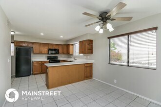 4651 N 99th Dr in Phoenix, AZ - Building Photo - Building Photo