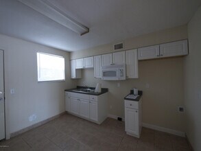 2036 Inwood Terrace in Jacksonville, FL - Building Photo - Building Photo