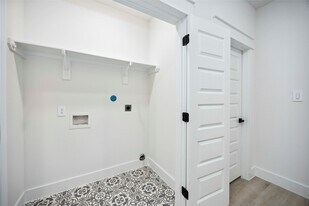 4601 Newberry St in Houston, TX - Building Photo