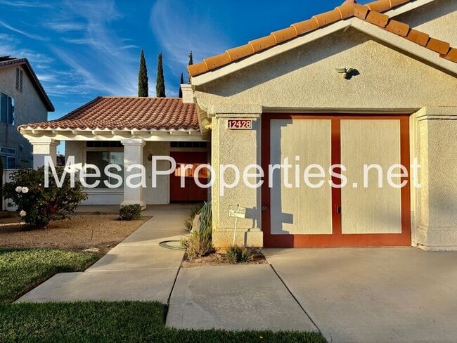 12428 Durango Dr in Victorville, CA - Building Photo - Building Photo