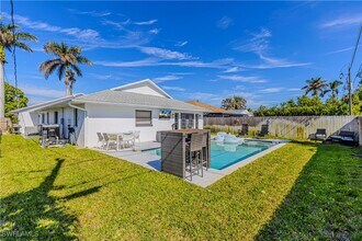 754 105th Ave N in Naples, FL - Building Photo - Building Photo