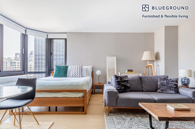 105 Duane St in New York, NY - Building Photo - Building Photo