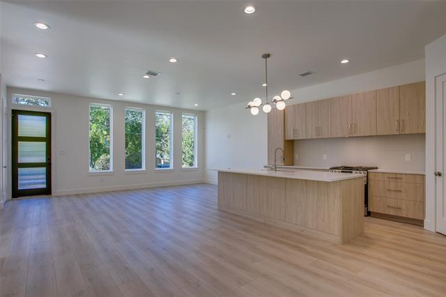 424 N Denver St in Dallas, TX - Building Photo - Building Photo