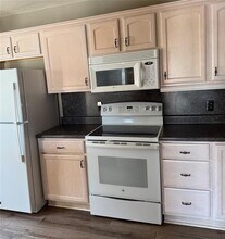 2520 NW 62nd St in Oklahoma City, OK - Building Photo - Building Photo