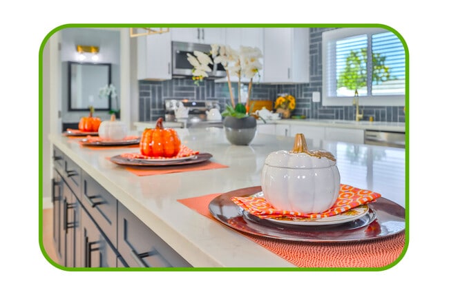 8520 Jumilla Ave in Winnetka, CA - Building Photo - Building Photo