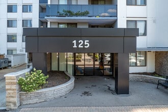 125 Bamburgh Circle in Toronto, ON - Building Photo - Building Photo
