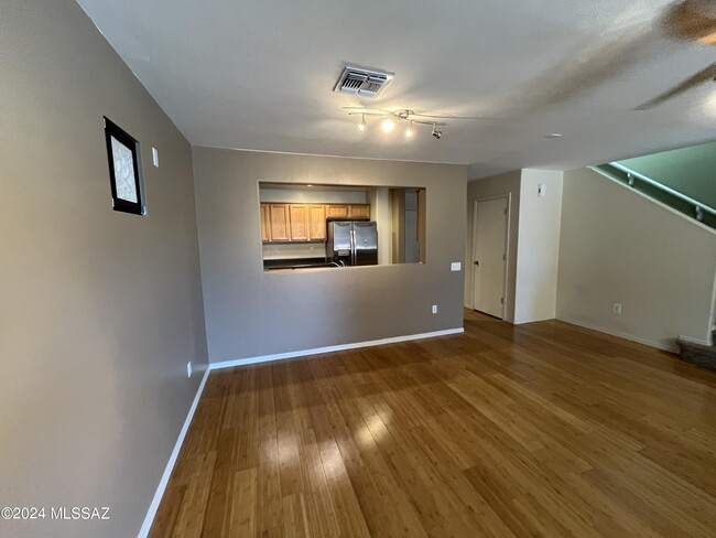 6002 S Cedar Elm Ln in Tucson, AZ - Building Photo - Building Photo