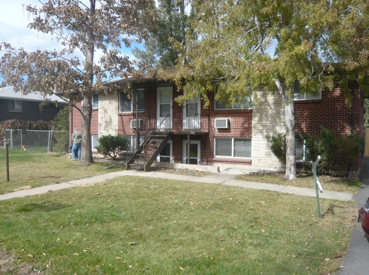 6269 W 11th Ave in Lakewood, CO - Foto de edificio