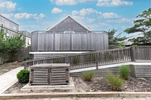 386 Dehnhoff Walk in Ocean Beach, NY - Building Photo