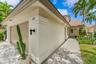 125 Harbourside Cir in Jupiter, FL - Building Photo - Building Photo