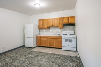 506 Cherry St in Norristown, PA - Foto de edificio - Building Photo