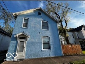 415 Oak St in Terre Haute, IN - Building Photo