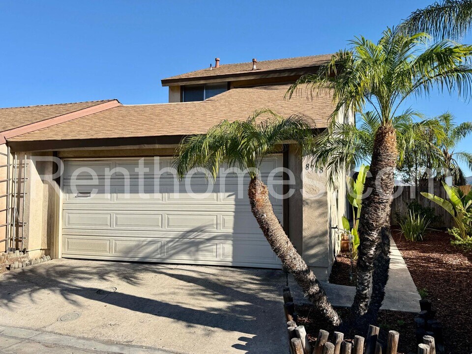 8948 Capcano Rd in San Diego, CA - Building Photo
