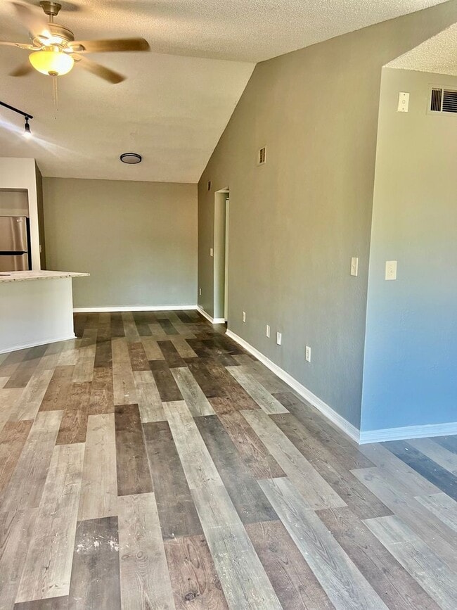 4536 Commander Dr in Orlando, FL - Foto de edificio - Building Photo