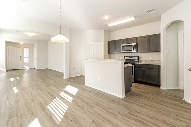 property at 3816 Avalon Ln