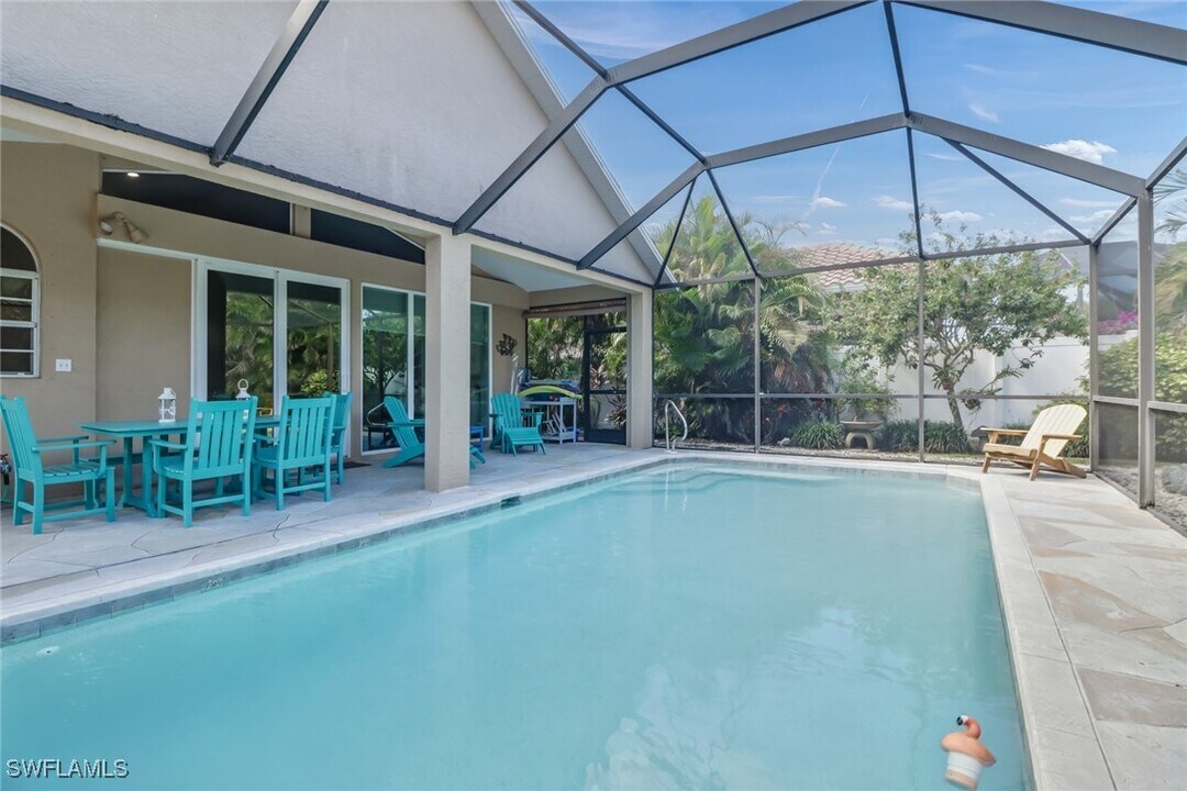 619 98th Ave N in Naples, FL - Foto de edificio