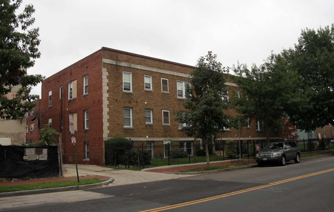 801 P St NW in Washington, DC - Building Photo