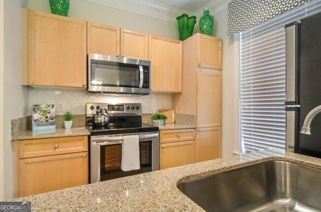 property at 100 Ladson Ct