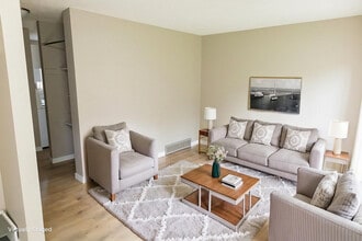 University Townhomes in Lethbridge, AB - Building Photo - Building Photo