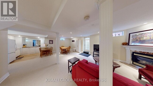 property at 271 Rhodes Cir