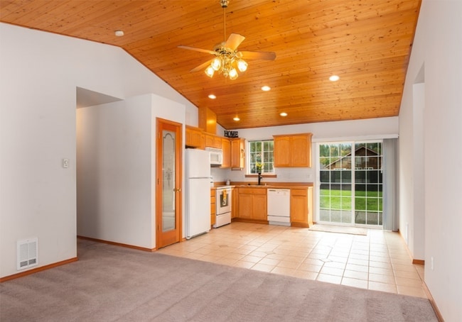 761 Sauk Ave in Darrington, WA - Foto de edificio - Building Photo