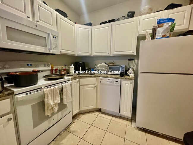 113 Commonwealth Ave, Unit 1130 Comwlth unit 2 in Boston, MA - Building Photo - Building Photo
