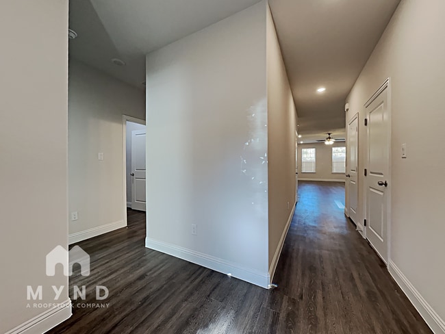 2220 Angelina St in Granbury, TX - Building Photo - Building Photo