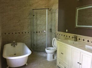 93 Upland Rd, Unit 1 in Cambridge, MA - Building Photo - Building Photo
