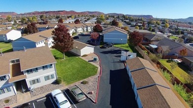 Sierra Pointe Apartments in Saint George, UT - Foto de edificio - Building Photo