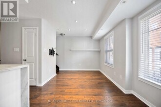 23 Frances Loring Ln in Toronto, ON - Building Photo - Building Photo