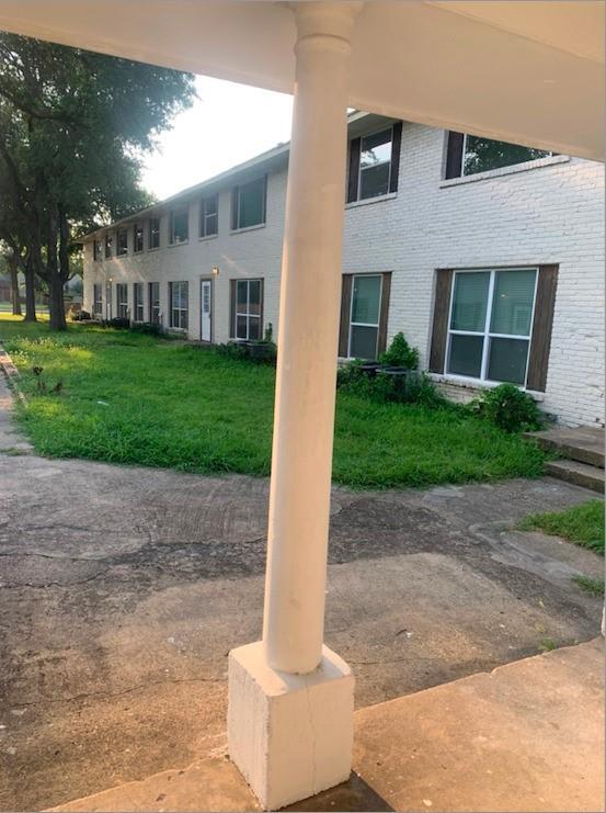 100 S Bowser Rd in Richardson, TX - Building Photo - Building Photo