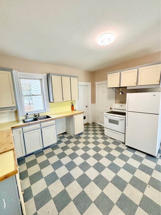 property at 128 Gill St
