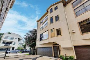 property at 700 W Clay St