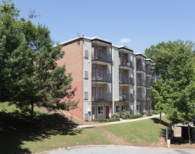 Woodland Heights in Atlanta, GA - Building Photo - Building Photo