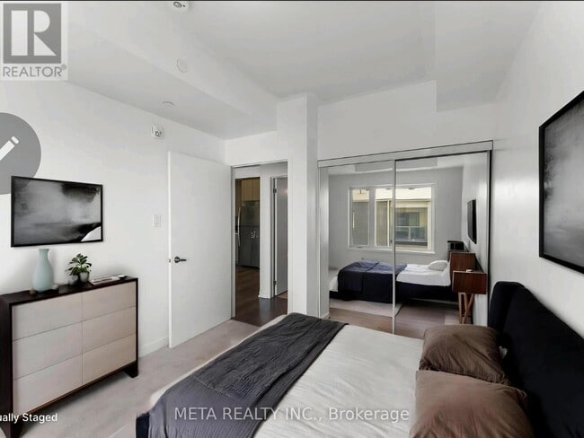 5131 Sheppard Ave E in Toronto, ON - Building Photo - Building Photo