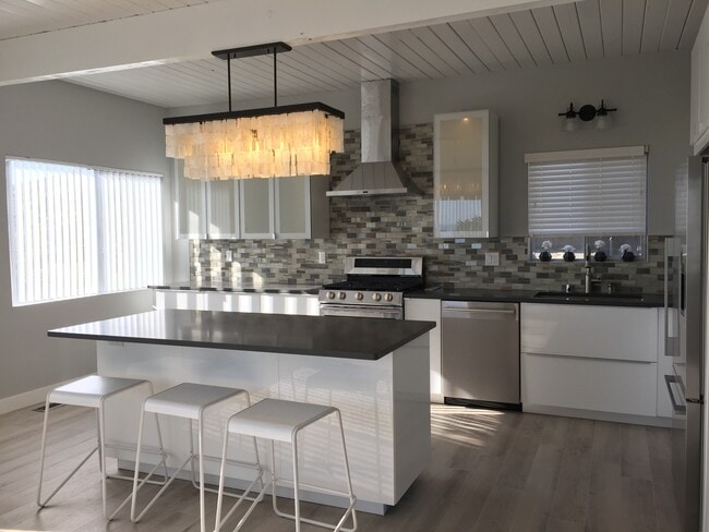 property at 31501 Burnside Pl