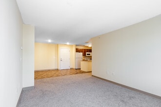 22 Marshall Street, LLC in Nashua, NH - Building Photo - Building Photo