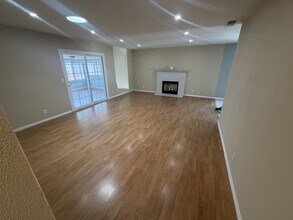 5109 Andrew Jackson St in Oceanside, CA - Foto de edificio - Building Photo