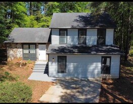 1281 Sugarwood Ln in Norcross, GA - Building Photo