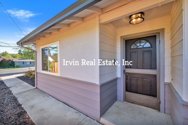 1896 2nd Ave in Walnut Creek, CA - Building Photo - Building Photo